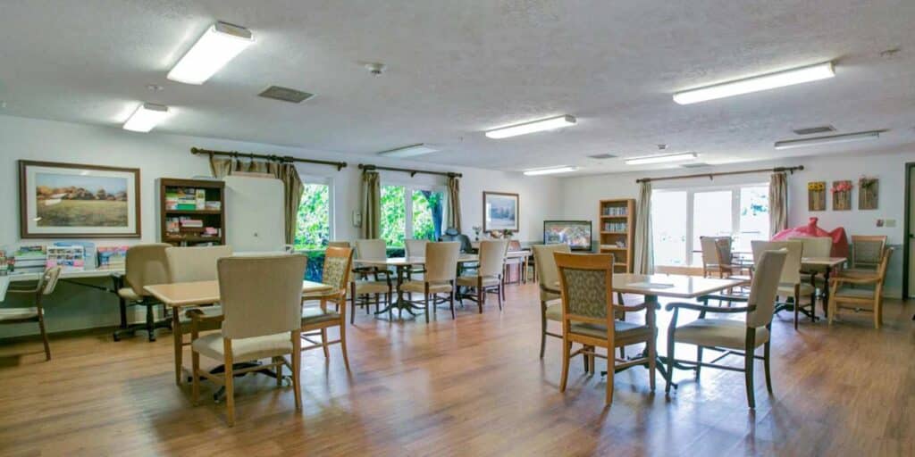 Bridge Crest dining room